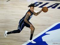 开云体育中国-雄鹿B队翻盘魔术，加里纳利三分雨点燃全场