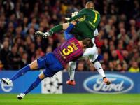 开云体育登录-巴萨后防线不稳，连丢漏洞频现