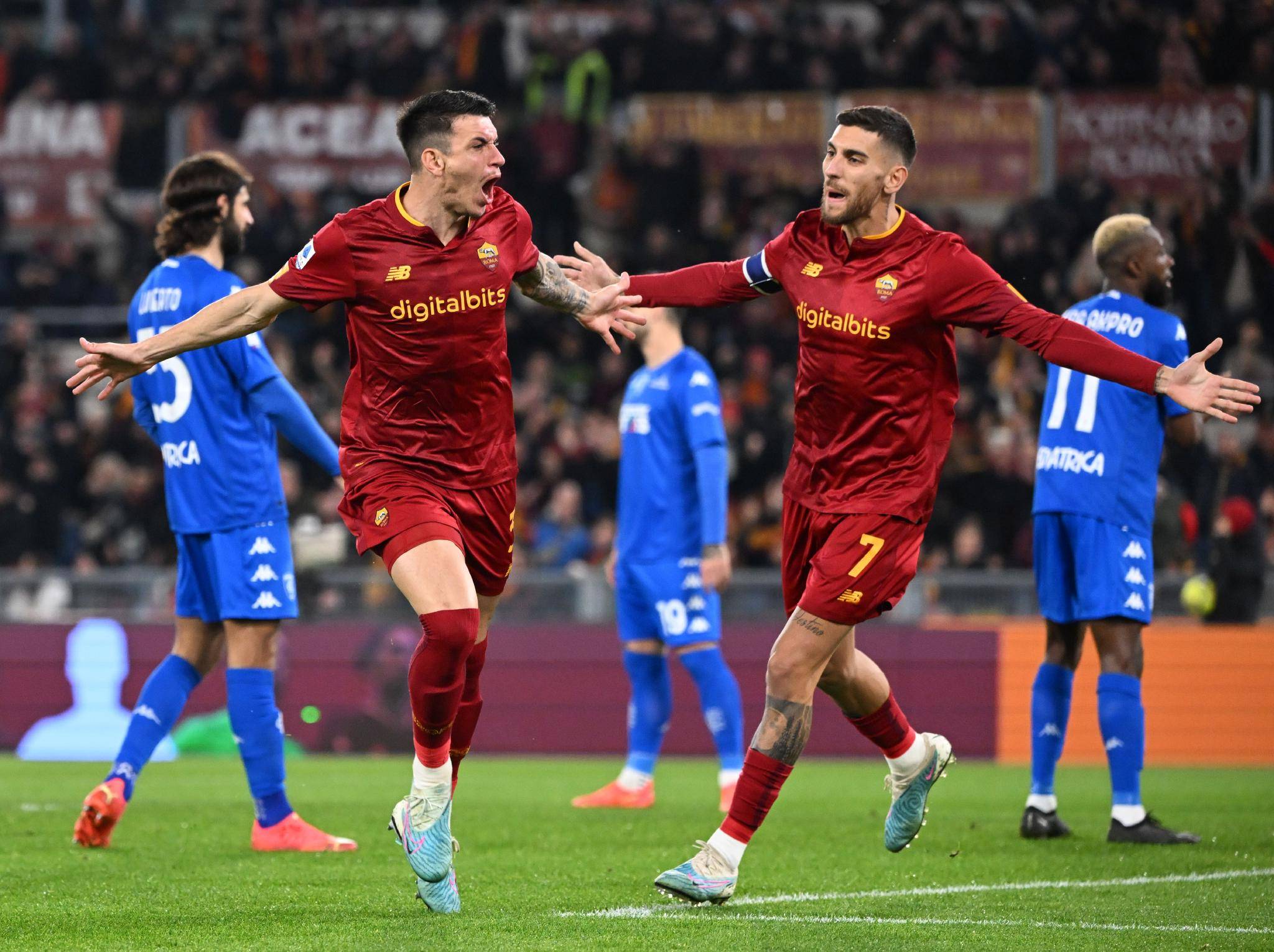 英格兰力克意大利，重获出线希望