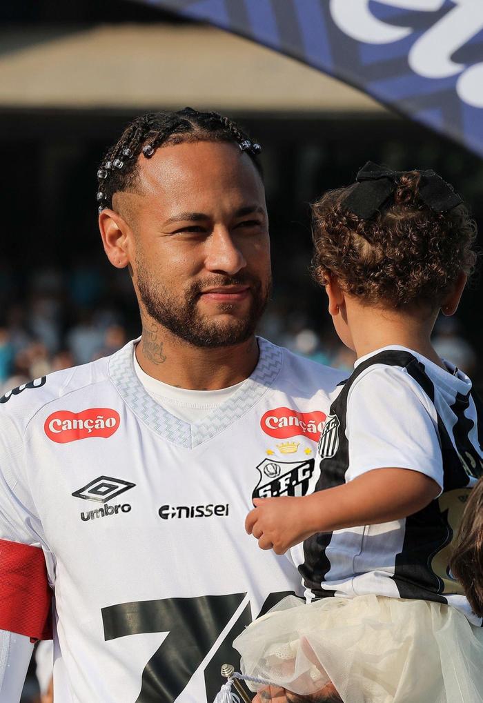 内马尔带领巴西豪取库蒂尼奥杯冠军