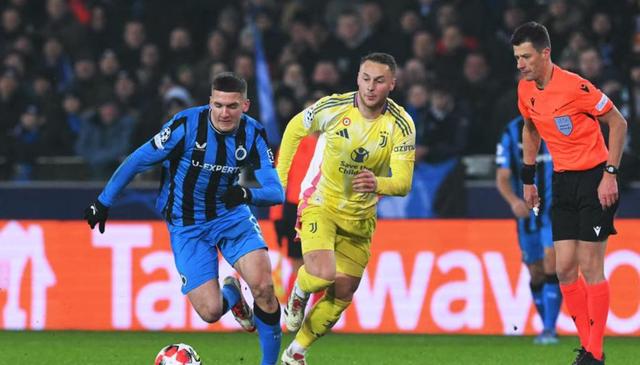 欧洲足球顶级联赛开幕，球迷狂热支持！