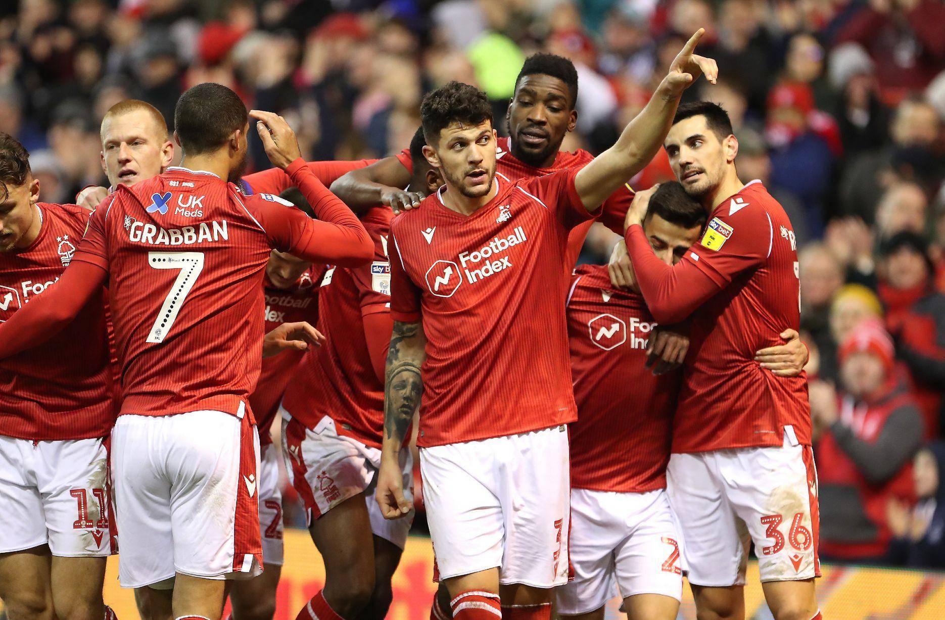 热刺俱乐部准备迎战巴黎圣日耳曼