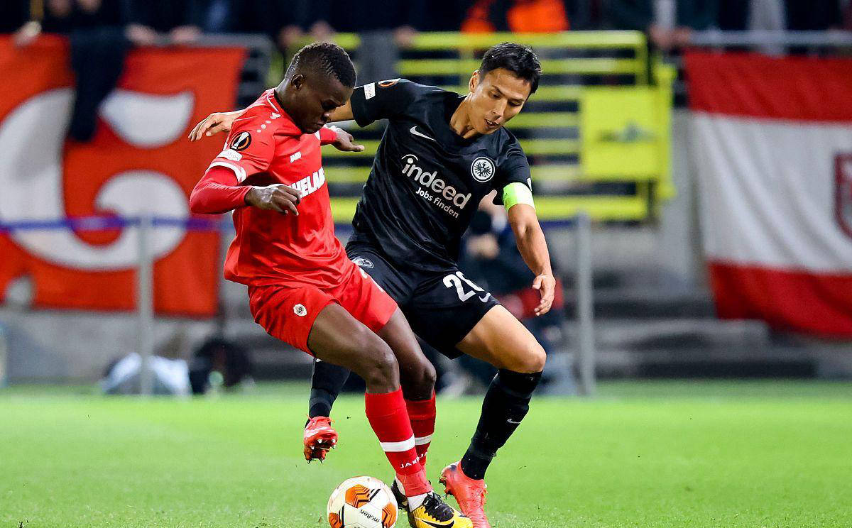 法兰克福主场告捷，取得胜利