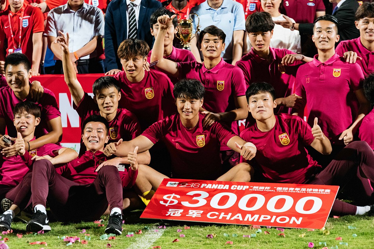 包含外界强调球队防守改善，盼望在比赛中体现的词条