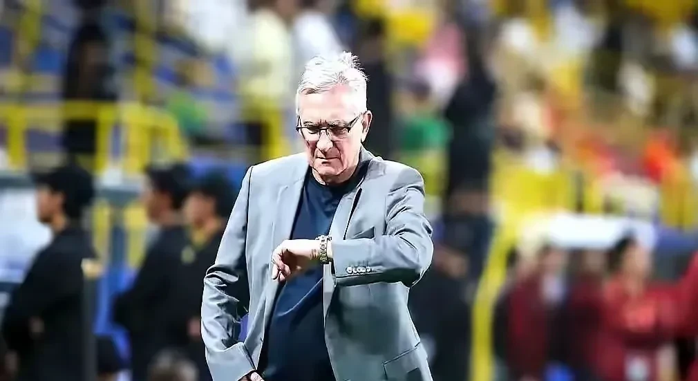 关于球场上的风云变幻逆转战术让观众措手不及的信息