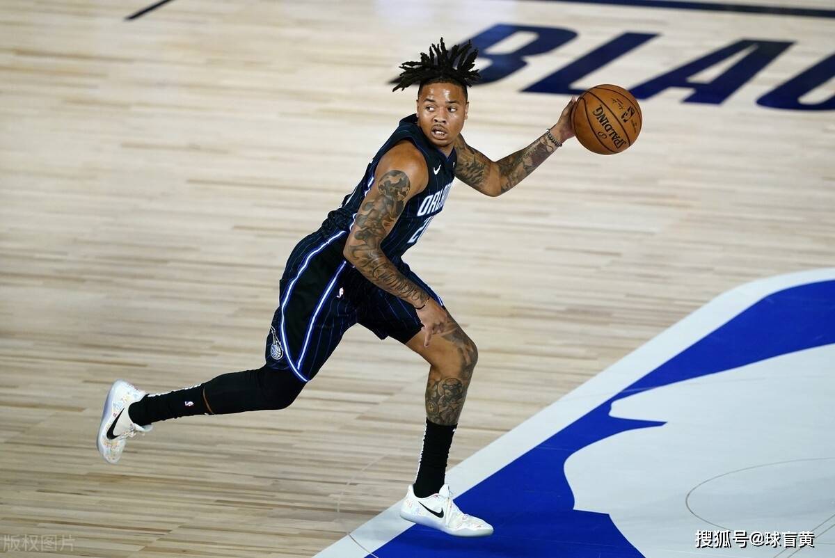 雄鹿B队翻盘魔术，加里纳利三分雨点燃全场