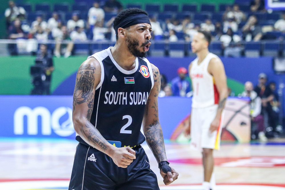 火箭大胜绿军：小石头21分贡献