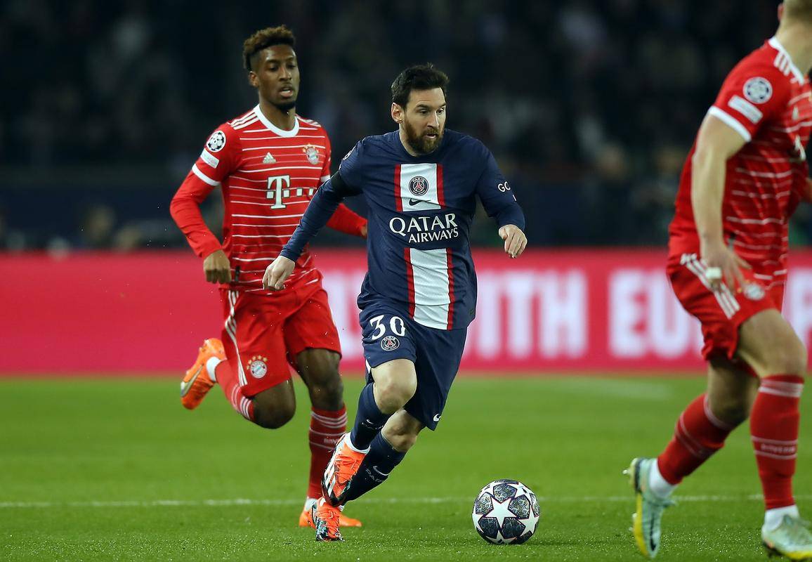 巴黎圣日耳曼与曼联在欧冠联赛中展开激烈对决