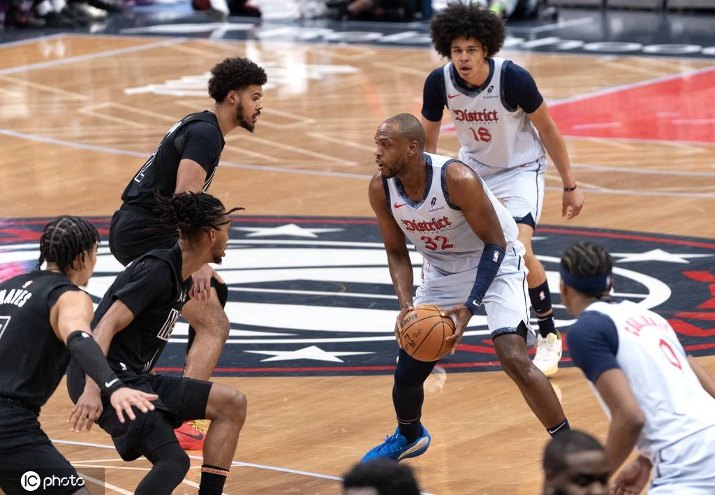 爵士客场击败篮网，迎来幸运连胜