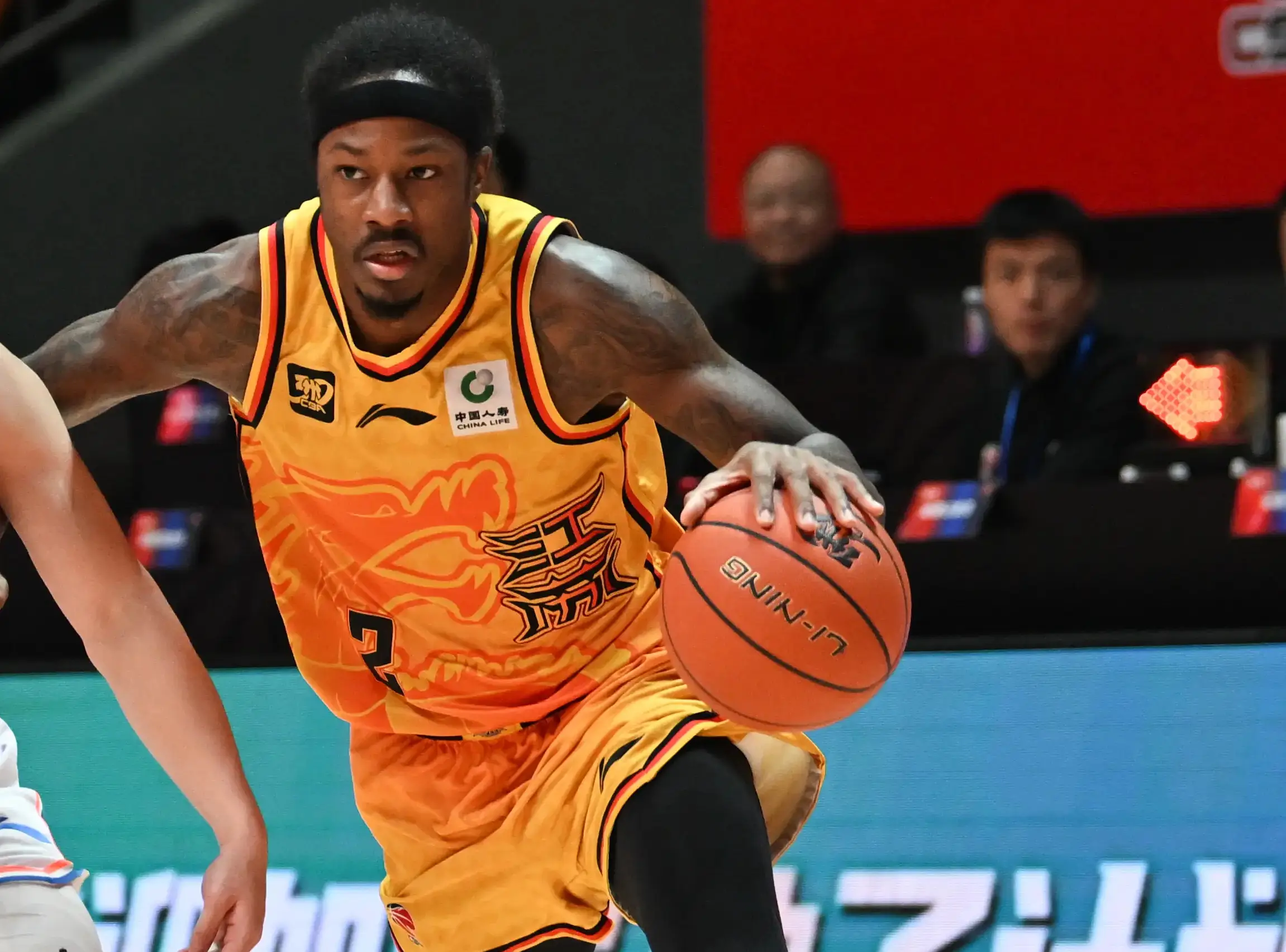 广东队主场胜北控,豪取七连胜! 广东队主场胜北控,豪取七连胜!