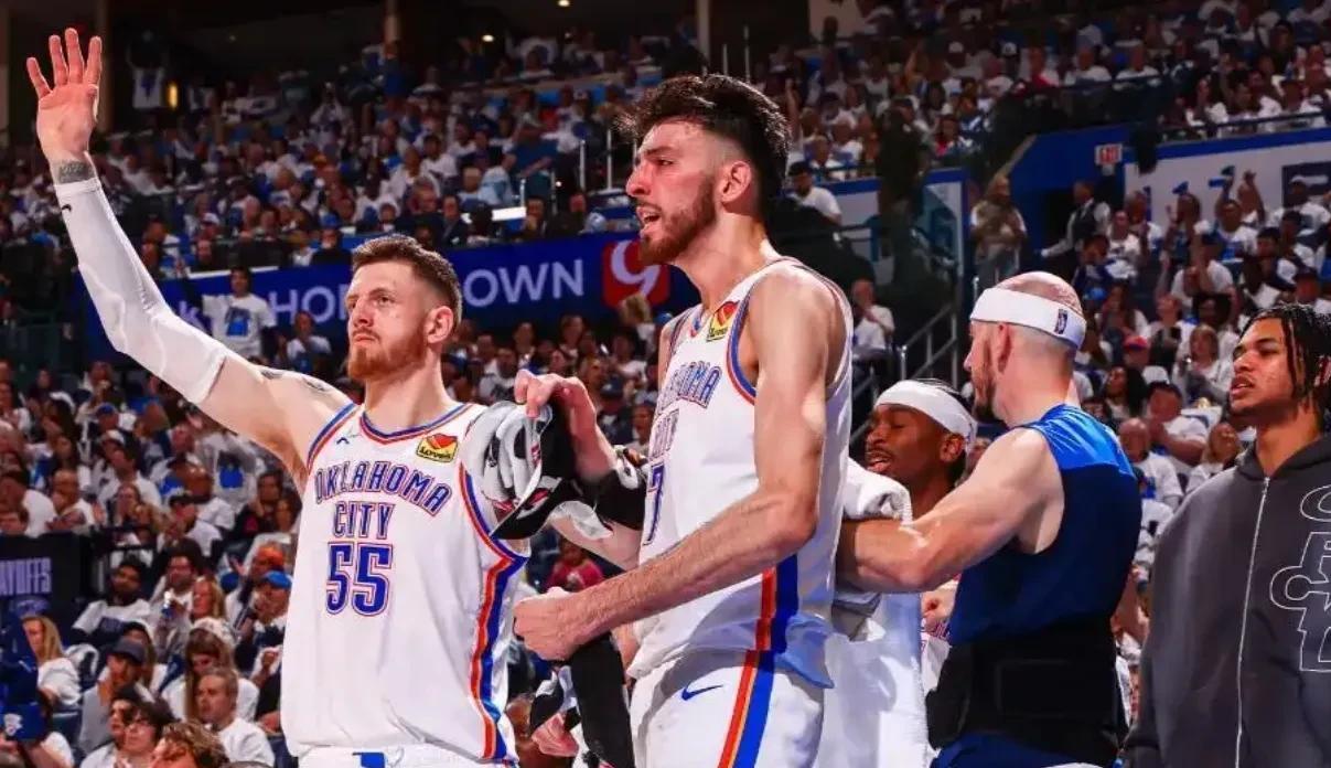 灰熊不敌活塞，莫兰特砍33分