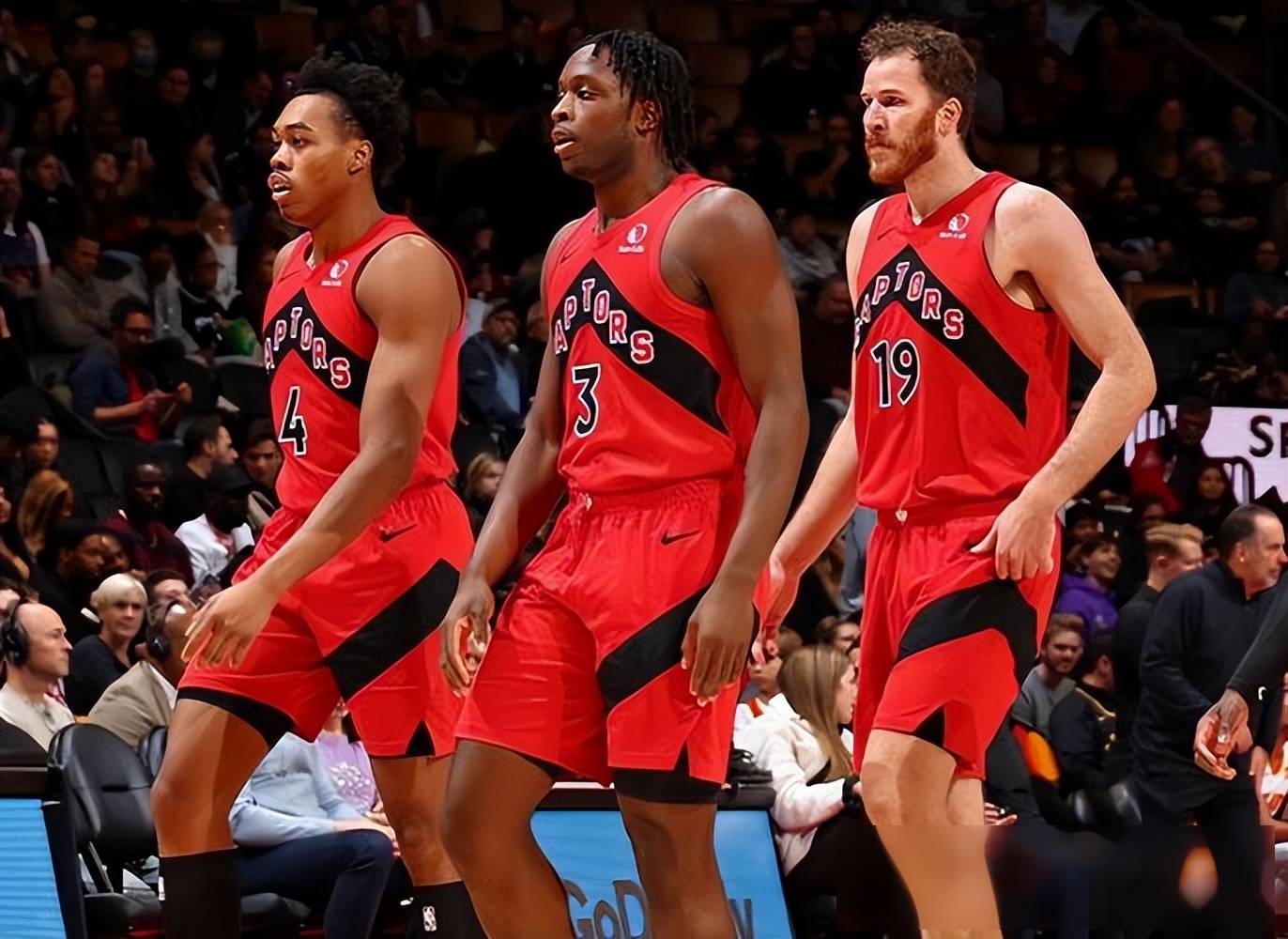 爵士击败猛龙，米切尔独得40分